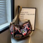 Casual Messenger Crossbody Bag – Black & Brown Shoulder Bag - Image 3